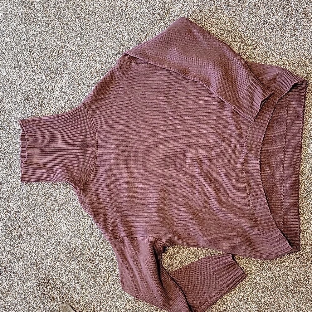 Maroon high neck sweater